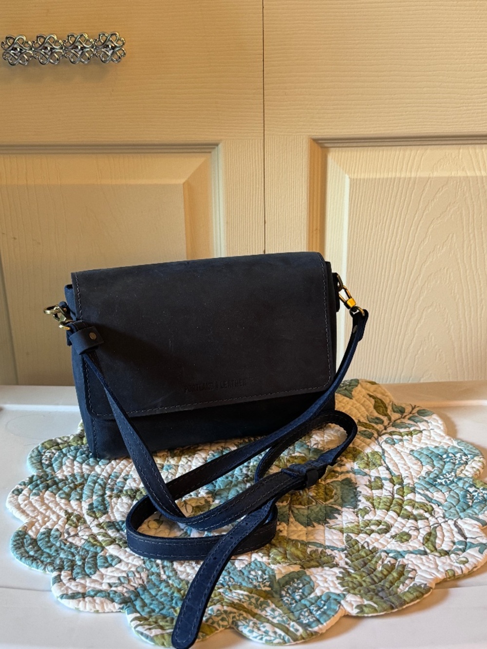 Portland Leather Crossbody Blue